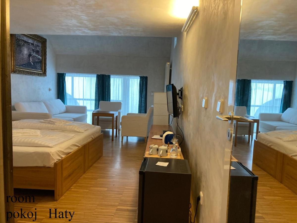 Besidka Hotel Slavonice Buitenkant foto